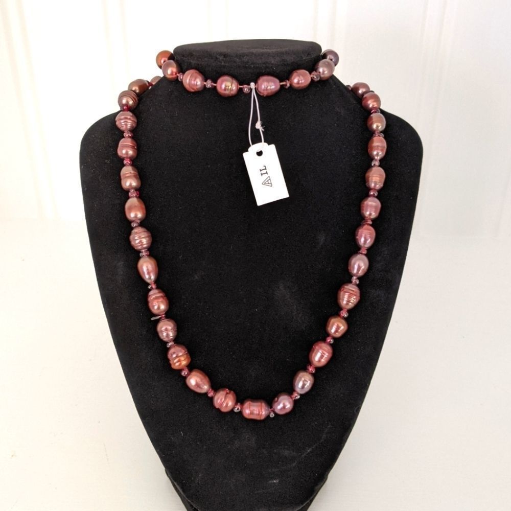 Genuine baroque pearl necklace and bracelet jewelry set purple / aubergine